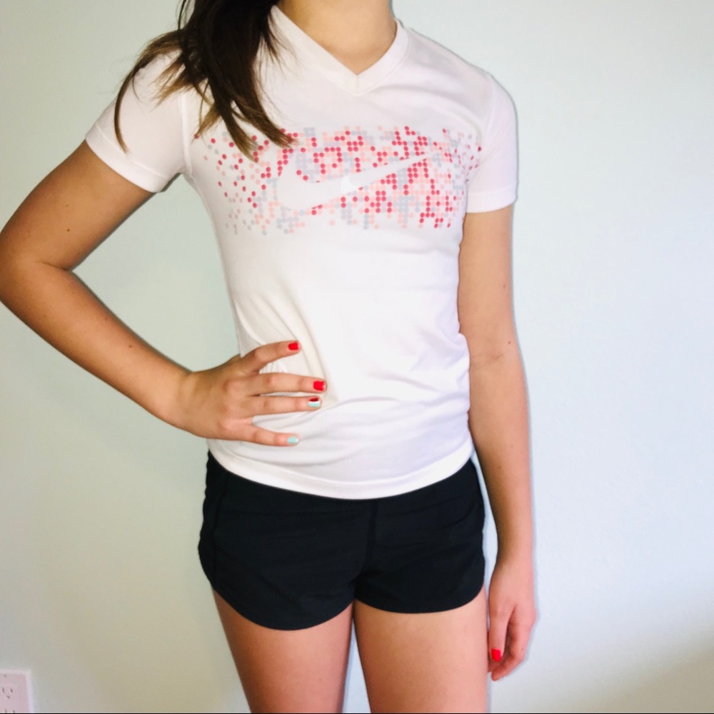 White nike tshirt